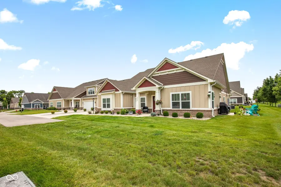 4400 W Preserve Pass, New Palestine, IN 46163 - #2