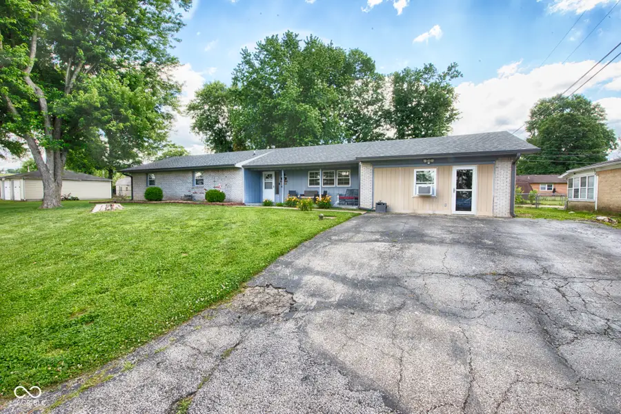 609 Carolyne Street, Martinsville, IN 46151 - #3