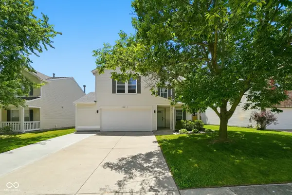 10167 Holly Berry Circle, Fishers, IN 46038