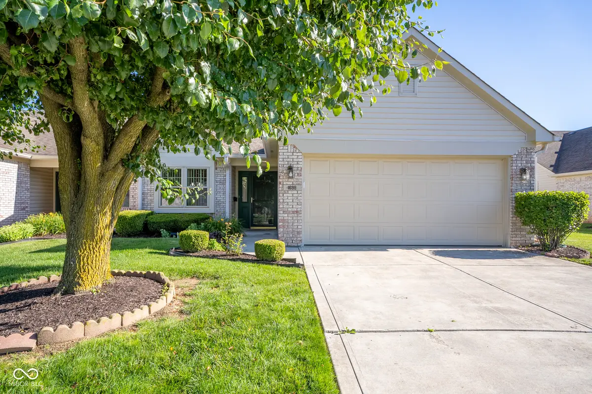 1698 Fairfield Circle, Greenfield, IN 46140 - #1