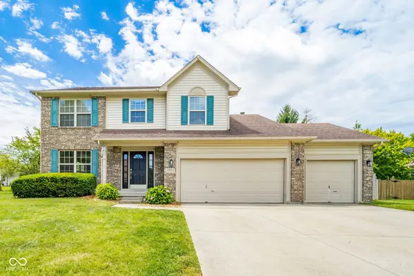 12543 Geist Cove Drive, Indianapolis, IN 46236