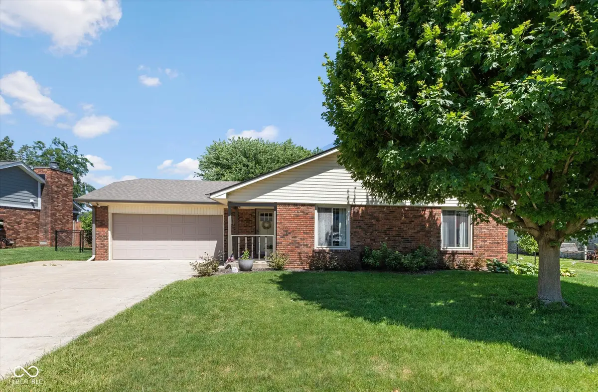 603 Oakland Way, Whiteland, IN 46184 - #1