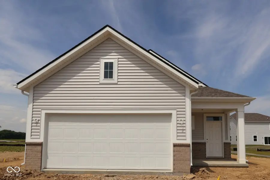 2329 Bear Oak Run, Shelbyville, IN 46176 - #2