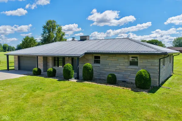 9508 E County Road 700 N, Seymour, IN 47274