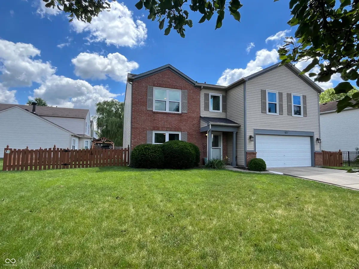 825 Yellowwood Drive, Greenwood, IN 46143 - #1