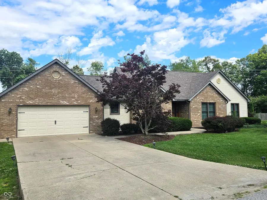51 Greenhaven, Terre Haute, IN 47802 - #3