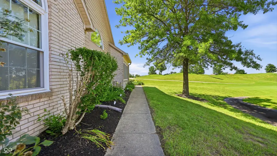 11523 Winding Wood Drive, Indianapolis, IN 46235 - #3