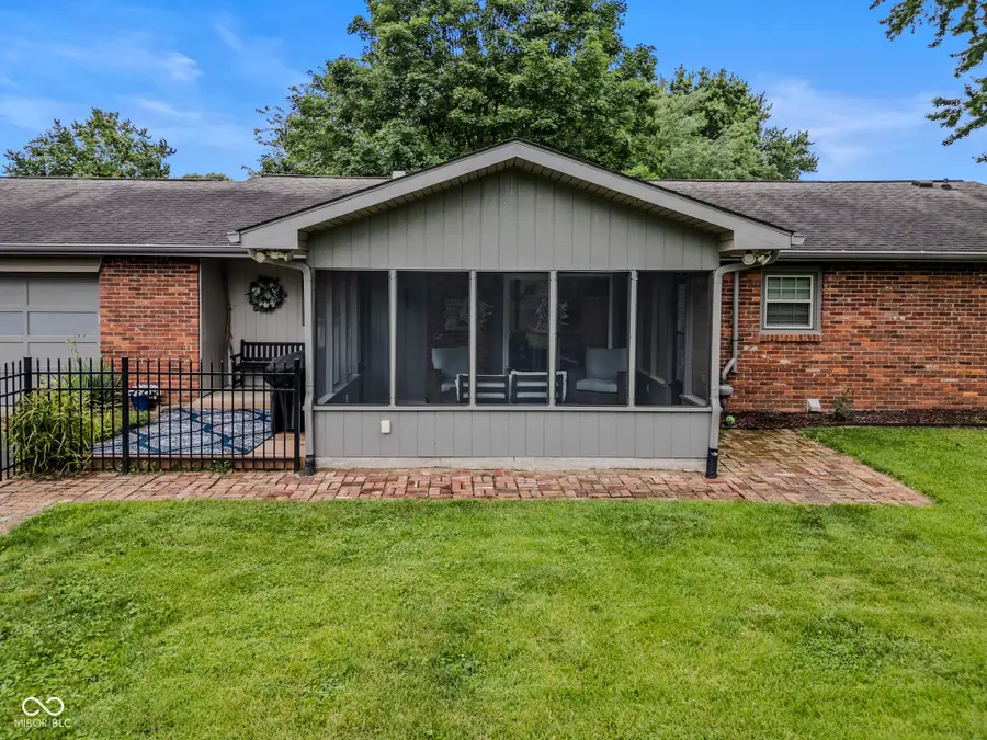 4225 Washington Street, Columbus, IN 47203 - #3