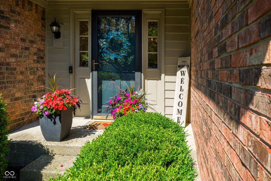 8119 Lake Point Way, Indianapolis, IN 46256 - #2