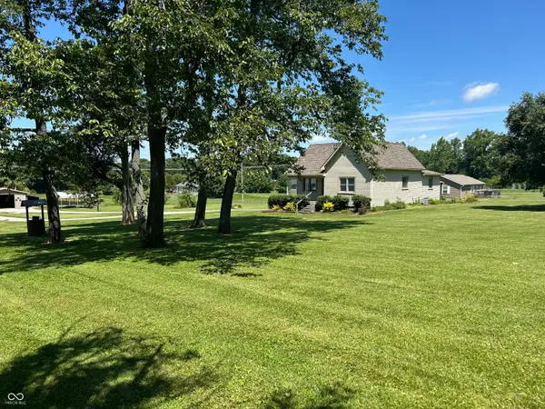 18 Lindsay Court, Spencer, IN 47460