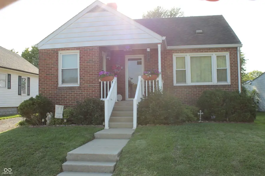 809 N Blish Street, Seymour, IN 47274 - #2
