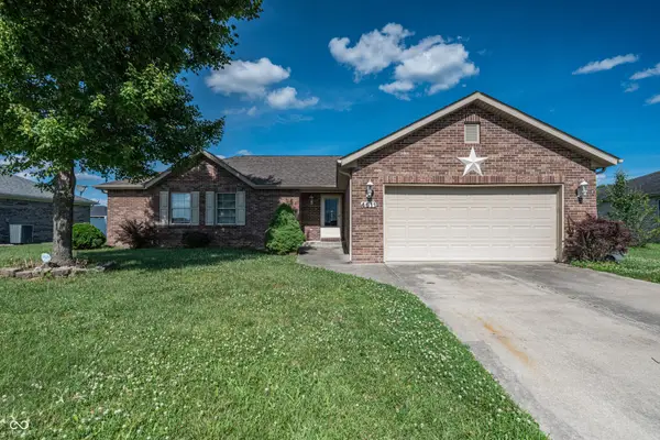 4611 Ashwood Drive, Seymour, IN 47274