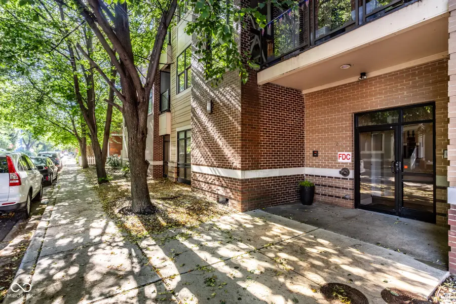 233 E Saint Joseph Street #UNIT 3C, Indianapolis, IN 46202 - #2