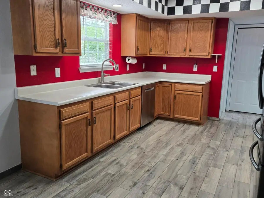 10706 Sunburst, Noblesville, IN 46060 - #2