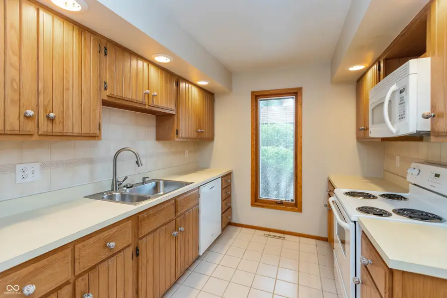 3177 Sycamore Drive #5A, Columbus, IN 47203 - #3