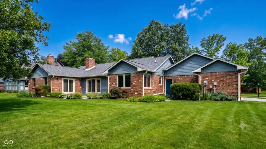 255 Camden Drive, Zionsville, IN 46077 - #2