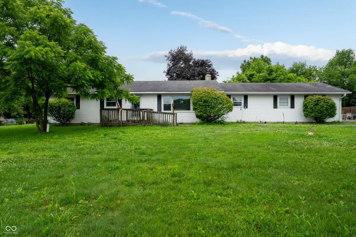 1647 N County Road 425 E, Avon, IN 46123 - #1