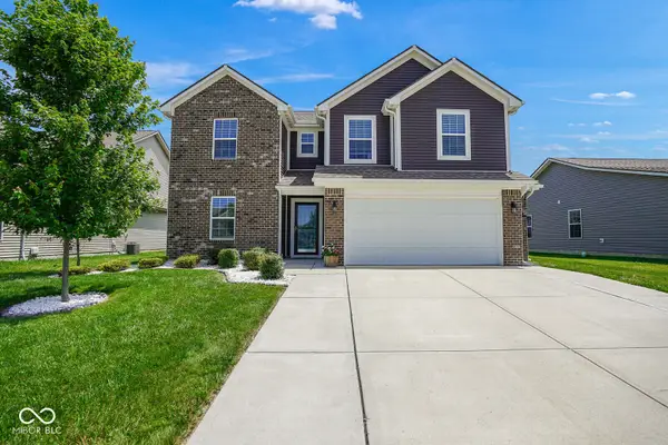 437 Thunderwood Drive, Greenfield, IN 46140