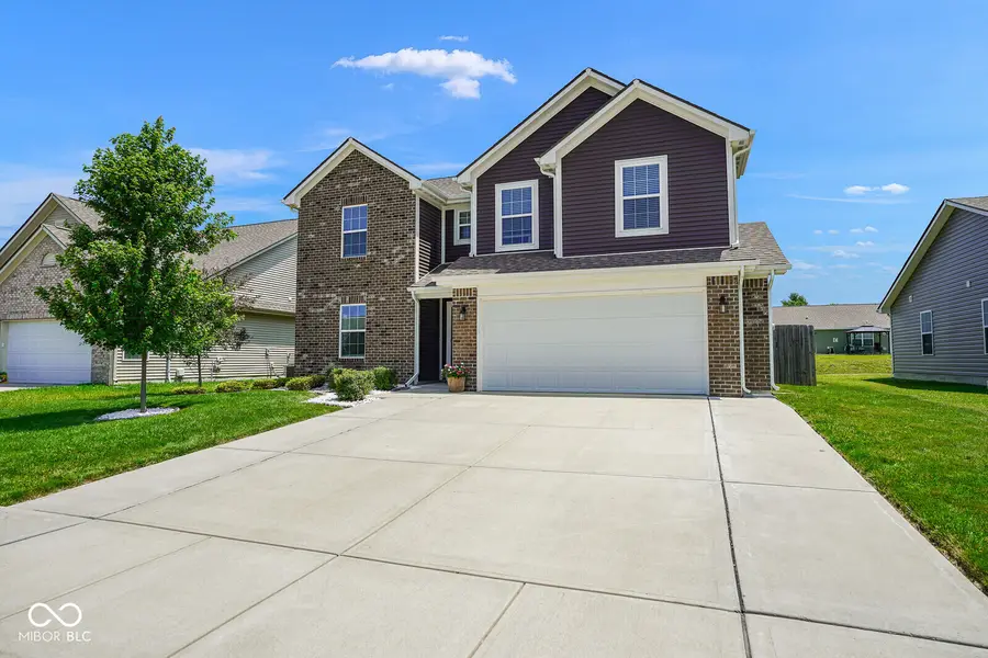 437 Thunderwood Drive, Greenfield, IN 46140 - #2