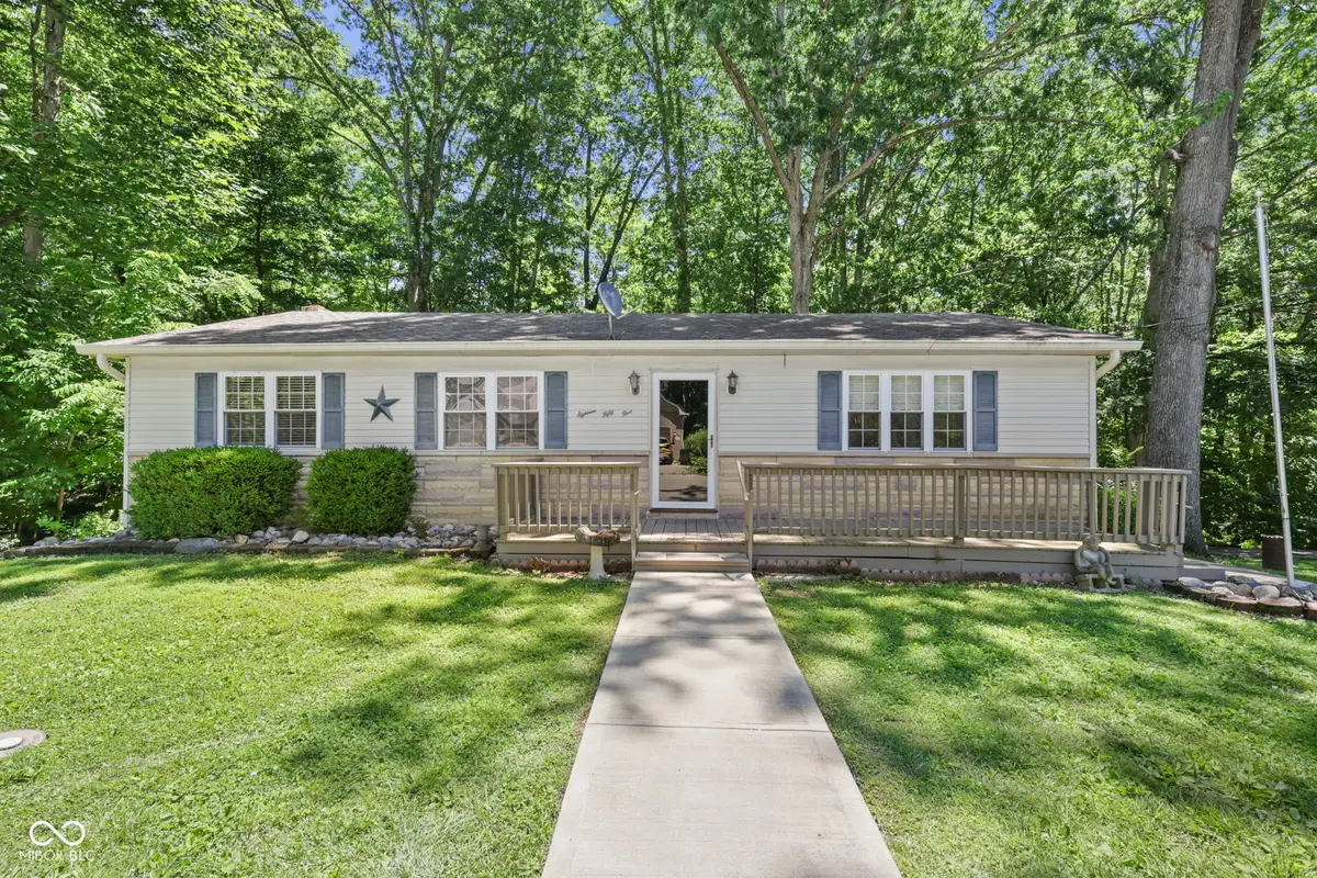 1855 W Shore Drive, Martinsville, IN 46151 - #1