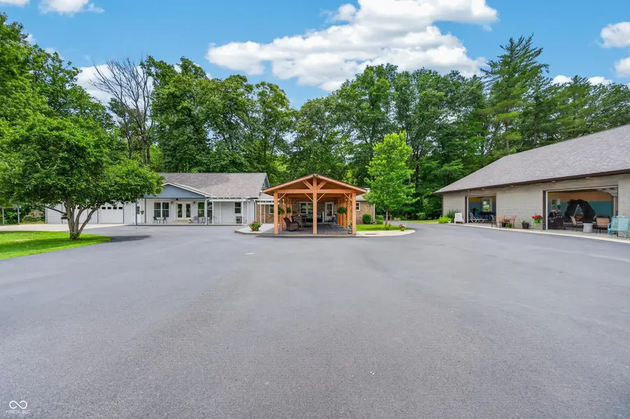 800 N Greensburg Street, North Vernon, IN 47265 - #3