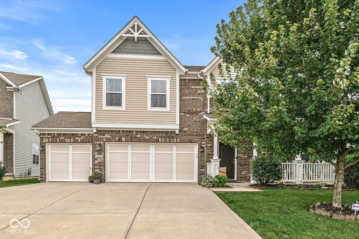 7713 Eagle Point, Zionsville, IN 46077 - #1