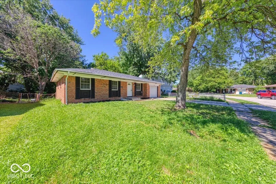 10016 Meadowlark Manor, Indianapolis, IN 46235 - #2
