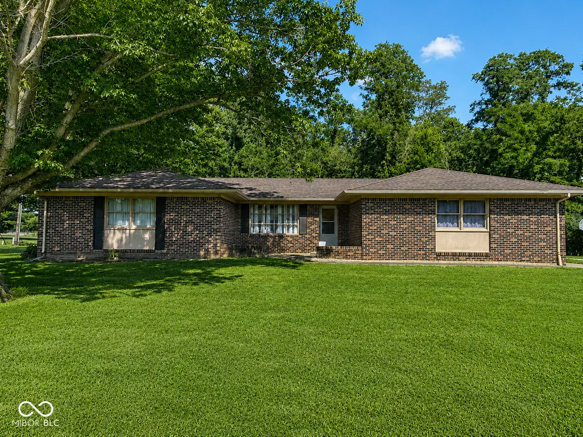6 U Drive, Cloverdale, IN 46120 - #1