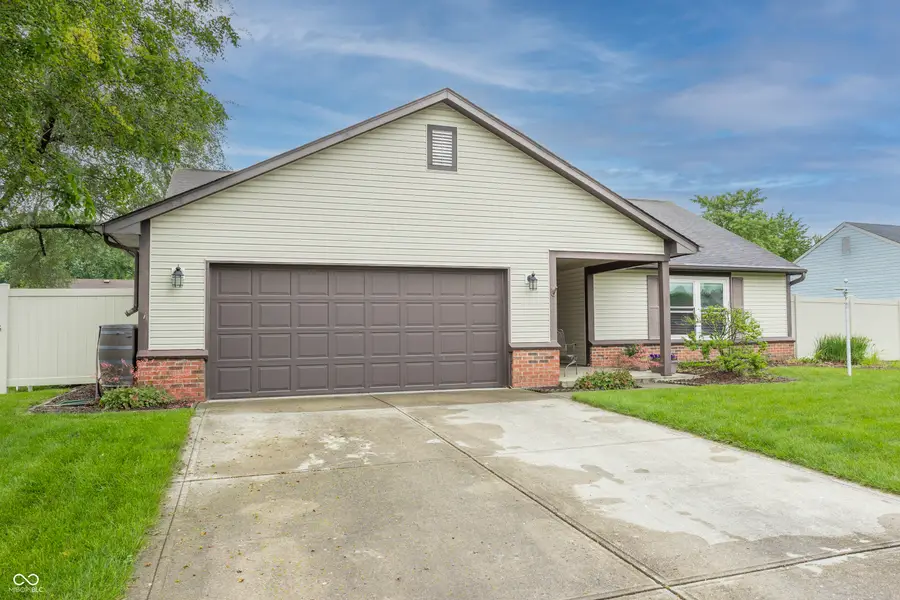 206 E Delaware Street, Fortville, IN 46040 - #2