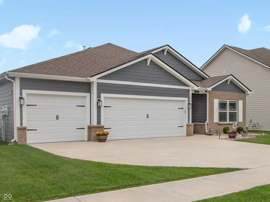 290 Waterford Lane, Pendleton, IN 46064 - #2