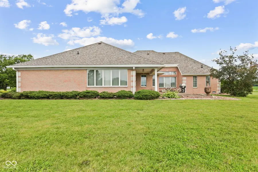 6485 W 100 S, Shelbyville, IN 46176 - #3