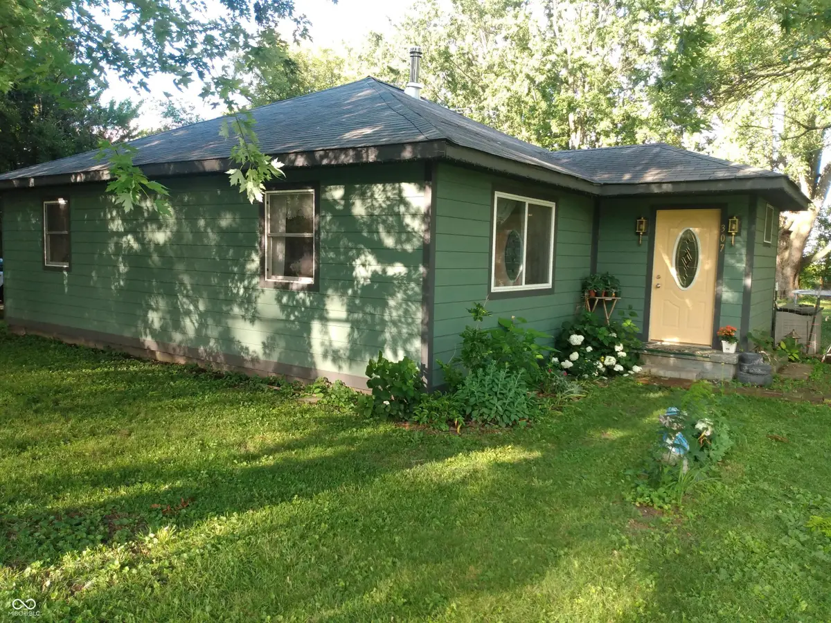 307 N Pike Street, Kempton, IN 46049 - #1