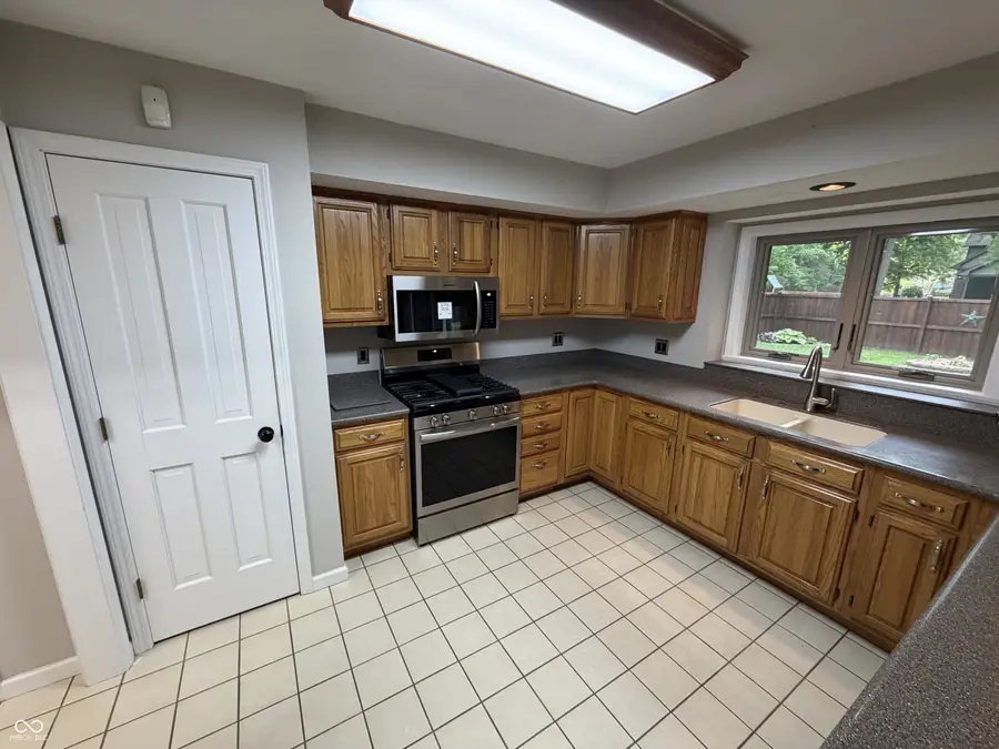 656 Mac Beth Drive, Avon, IN 46123 - #2