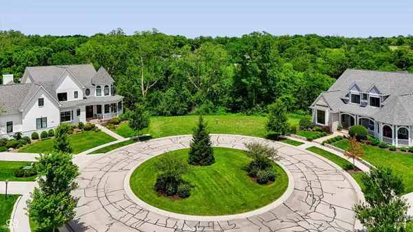 6483 W Deerfield Court, Zionsville, IN 46077