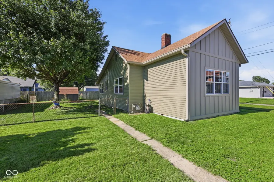 20 W Locust Street, Shelbyville, IN 46176 - #3