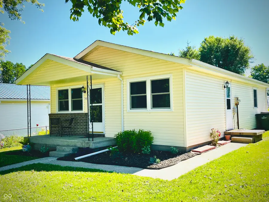 712 N Maple Street, Greensburg, IN 47240 - #2