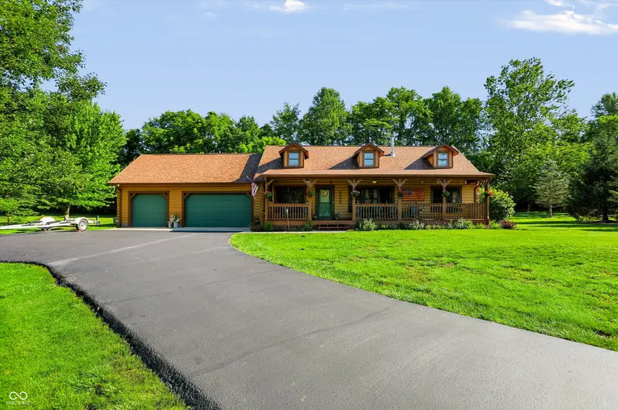 4412 W Pitcher Drive, Trafalgar, IN 46181 - #2