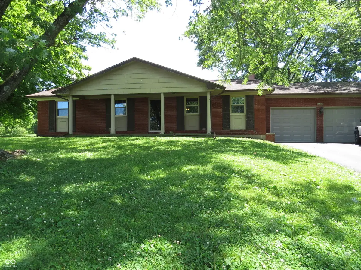 11261 E State Road 46, Columbus, IN 47203 - #1