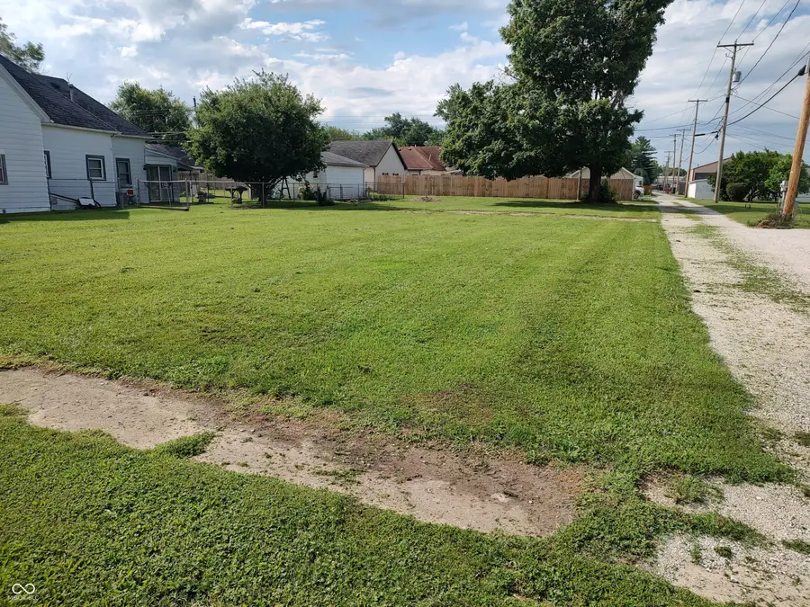 2205 S E Street, Elwood, IN 46036 - #2