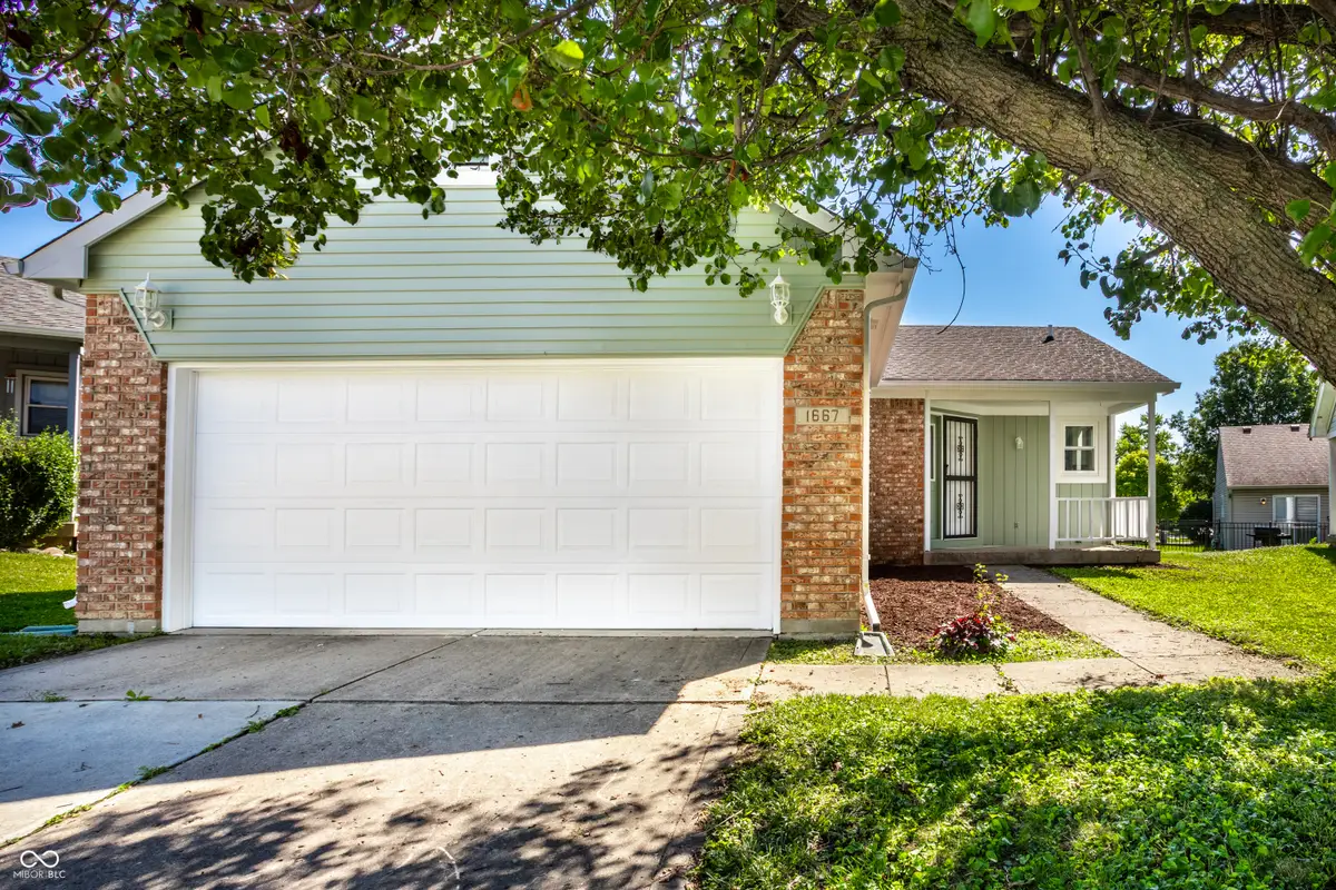 1667 Park Castle Way, Indianapolis, IN 46229 - #1