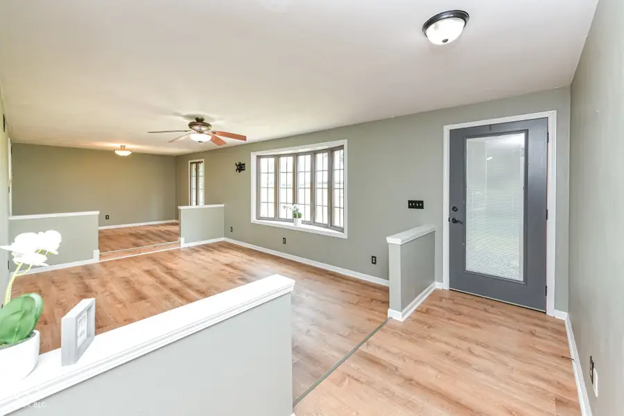 9054 W 8th Street, Anderson, IN 46011 - #3