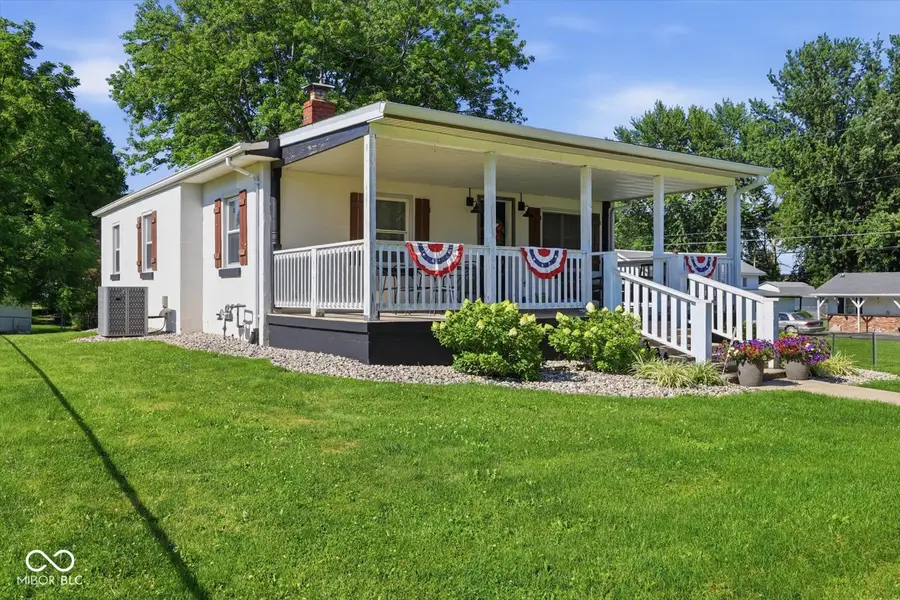 706 8th Street, Shelbyville, IN 46176 - #2