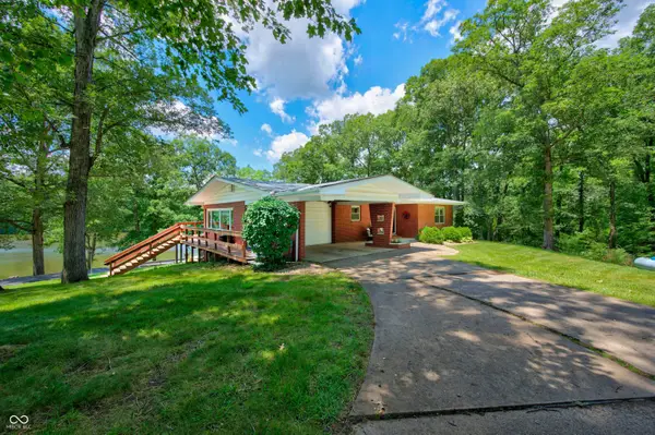 1062 S Moon Road, Scottsburg, IN 47170