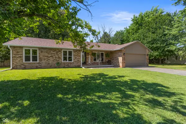5308 E Broadmore Drive, Columbus, IN 47201