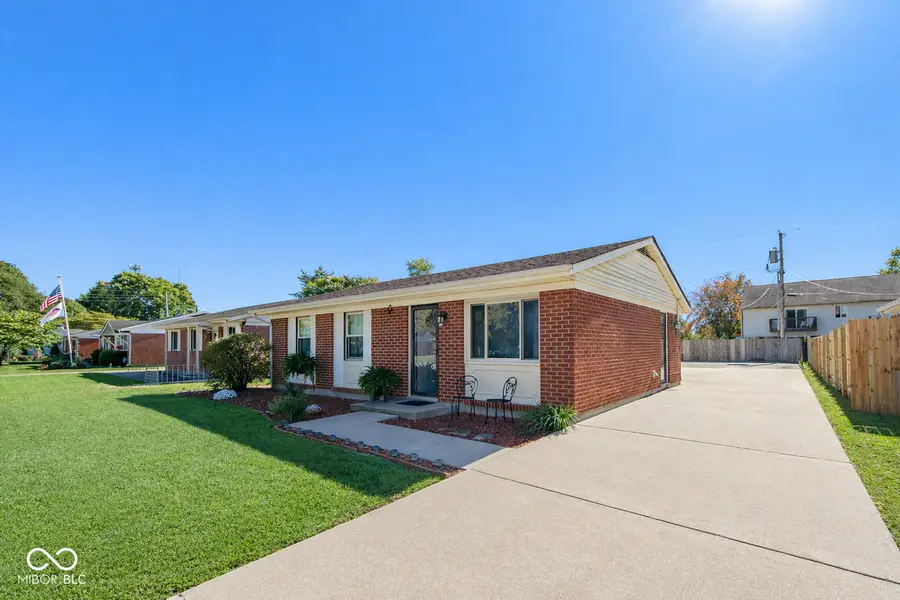 2855 12th Street, Columbus, IN 47201 - #2