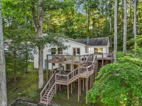 335 W Lakeview Drive, Nineveh, IN 46164