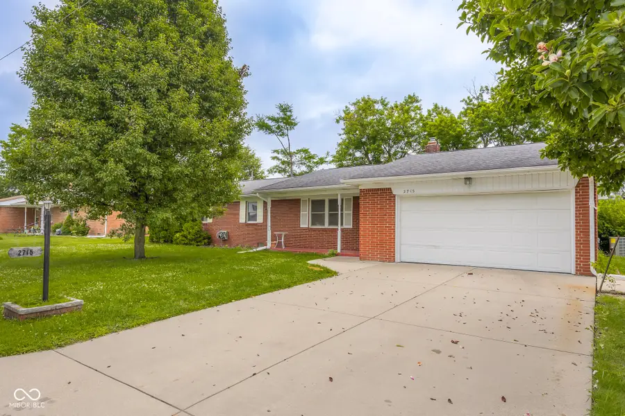 2715 Magnolia Court, Columbus, IN 47203 - #2