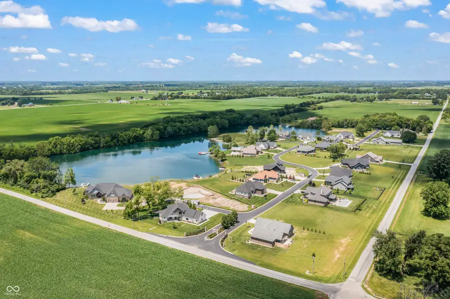 7179 N Lakeshore Drive, Greenfield, IN 46140 - #3