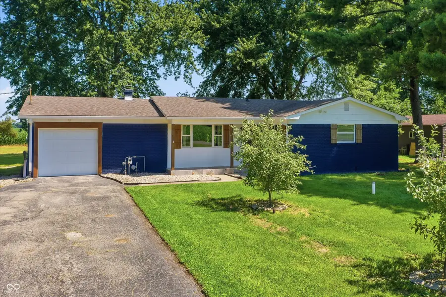 556 E 1000 N, Fortville, IN 46040 - #2