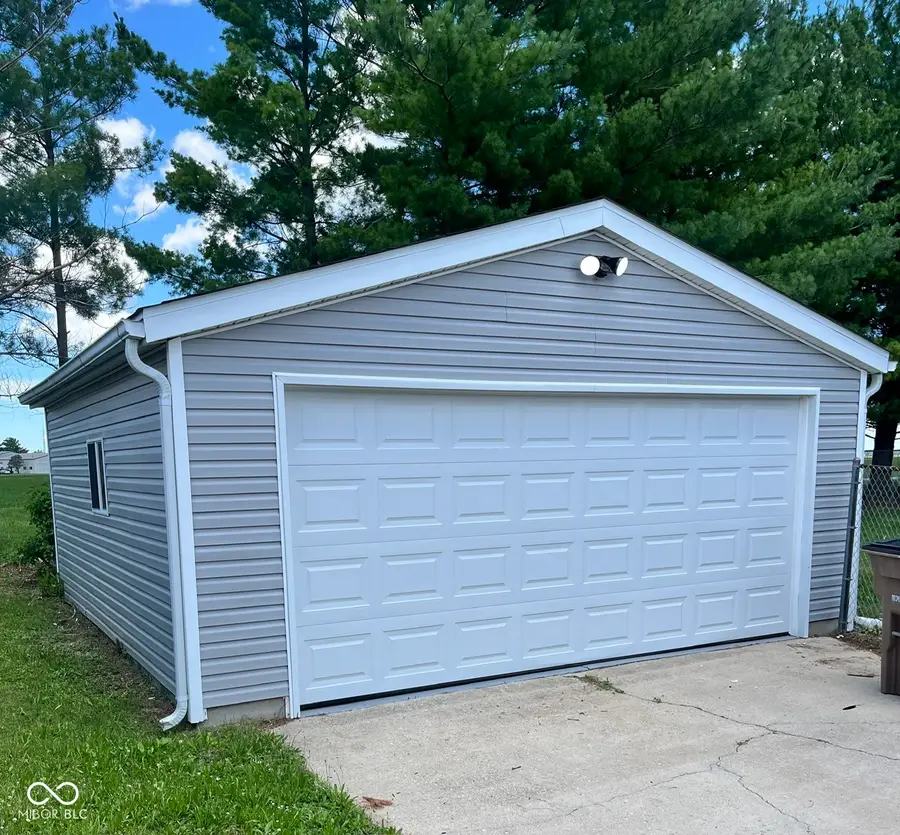 4712 Autumn Ridge Drive, Columbus, IN 47203 - #2